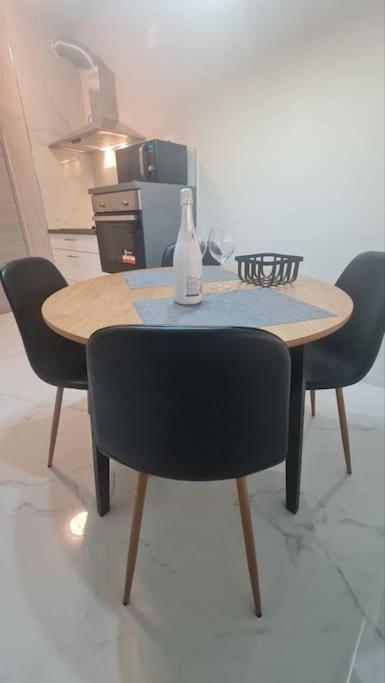 Mias Luxury Apartment 리예카 외부 사진